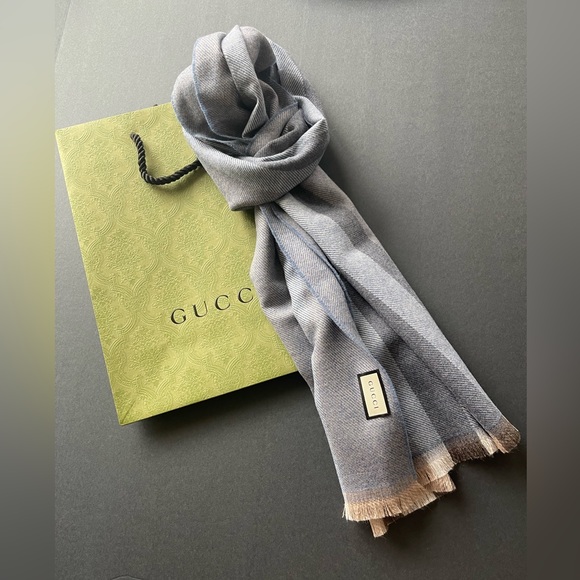 New Gucci Lana Wool Shawl / Scarf - Picture 1 of 14
